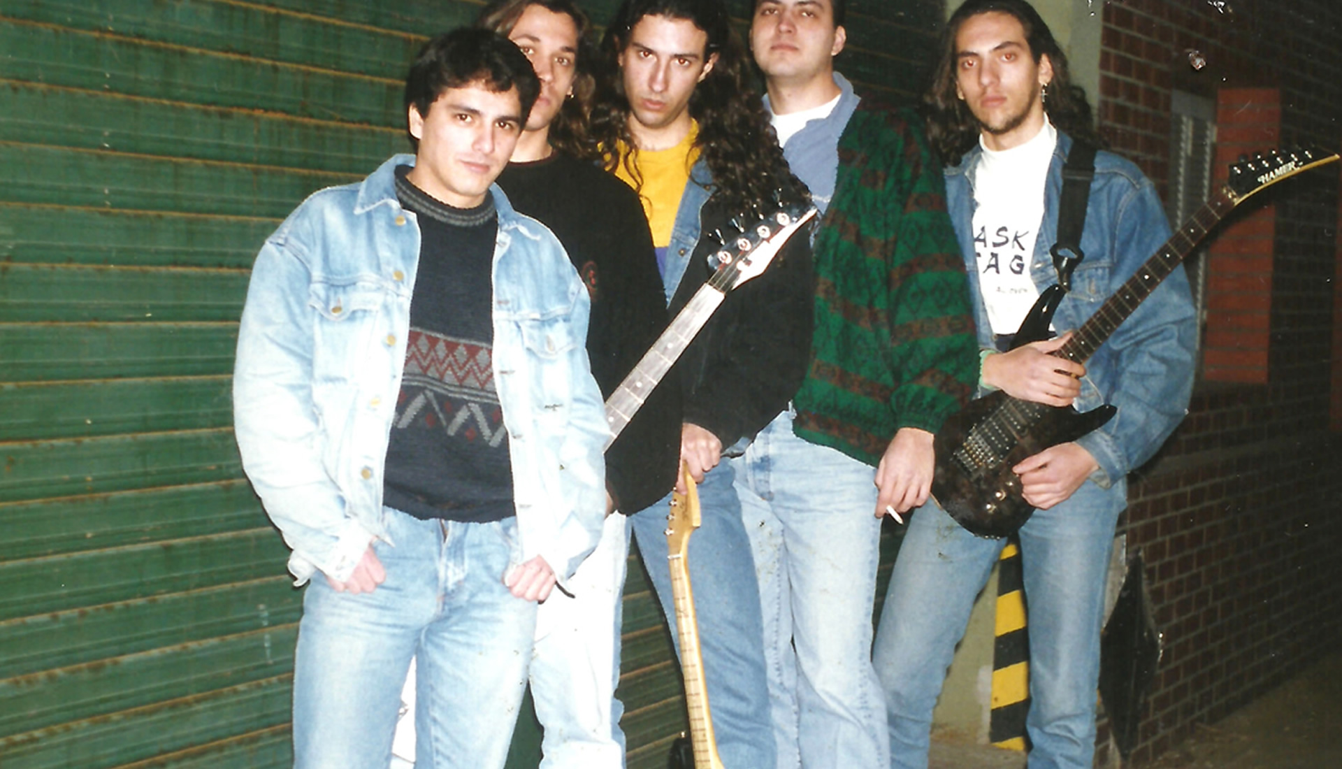 Walter Deleón (también conocido como Walter Luis Deleón), músico argentino