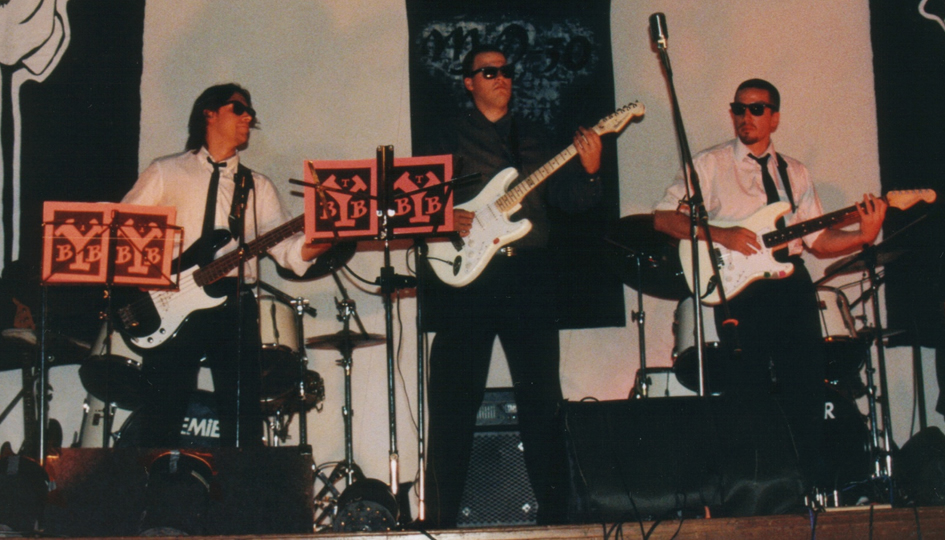 Walter Deleón (también conocido como Walter Luis Deleón), músico argentino